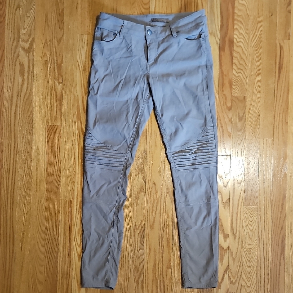 Prana Brenna Pant